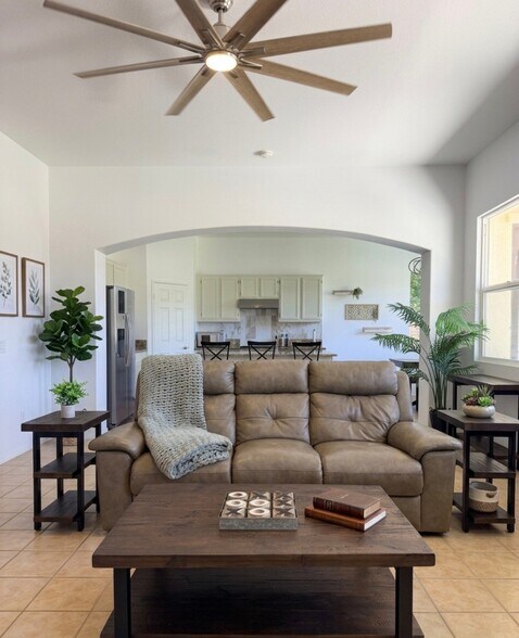 Building Photo - 82686 Castleton Dr