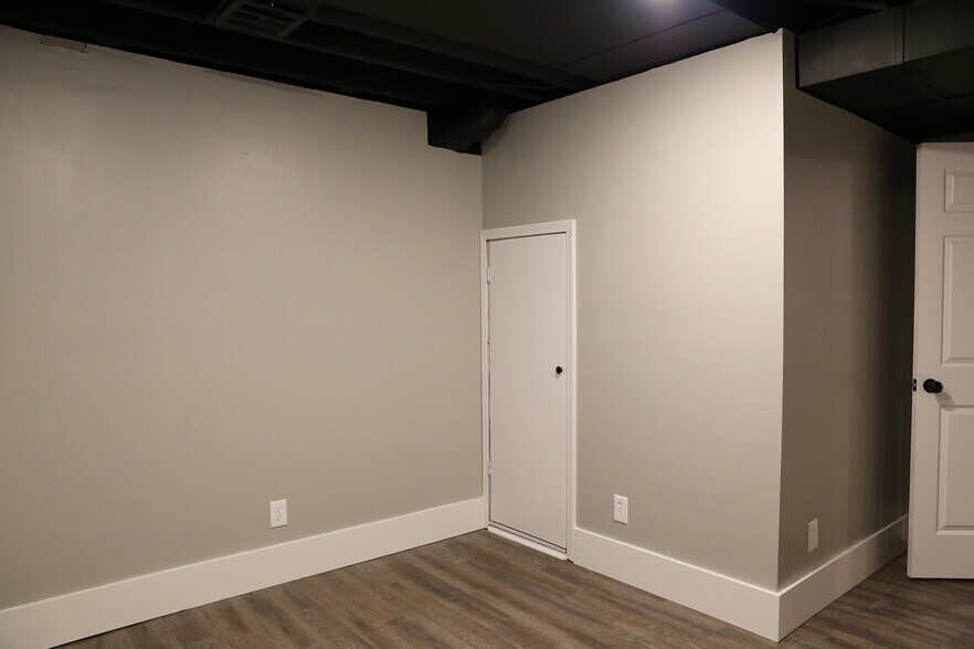 bedroom #2 - 1511 Leavenworth St