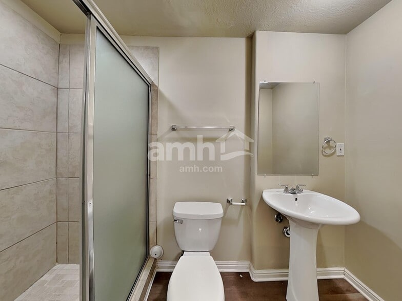 Building Photo - 2872 W 2075 S