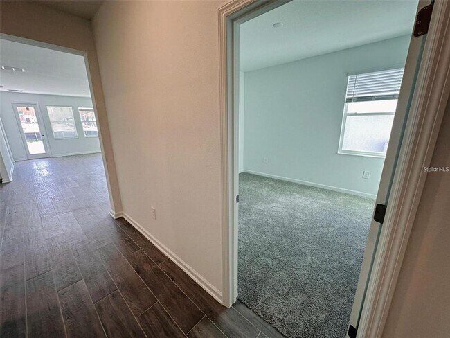Building Photo - 2665 Armstrong Ave