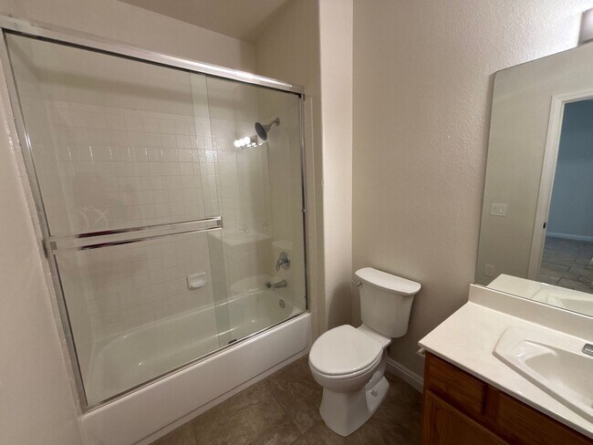 Building Photo - ***MOVE-IN SPECIAL!!!*** 2-Bedroom, 2-Bathroom Townhome located in Henderson, Nevada