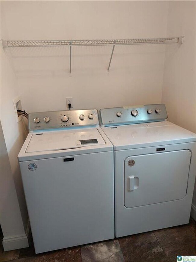 Building Photo - 315 Clearfield St