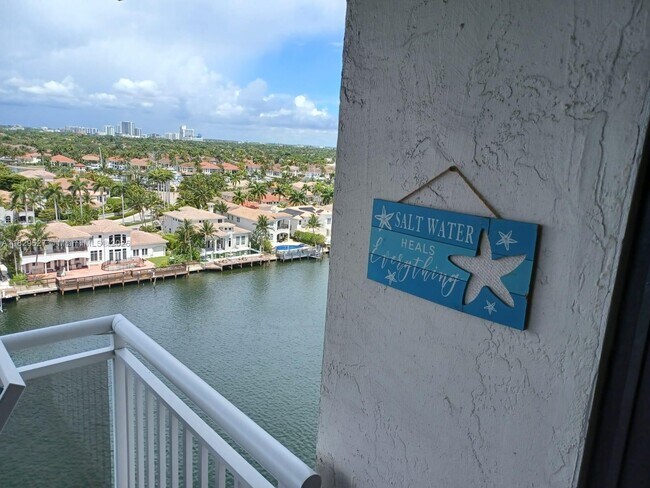 Building Photo - 1600 S Ocean Dr