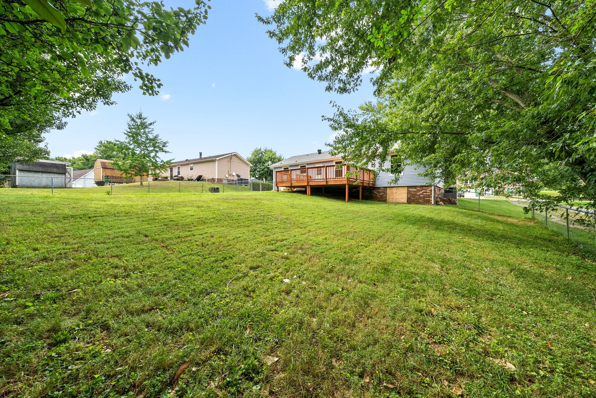 Building Photo - 313 Grassland Dr