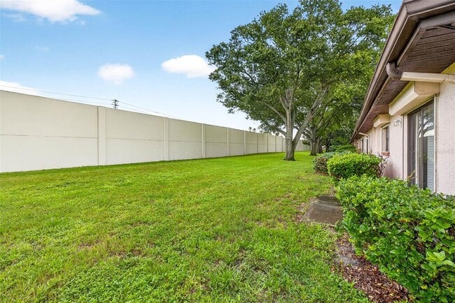 Building Photo - 13250 Ridge Rd S