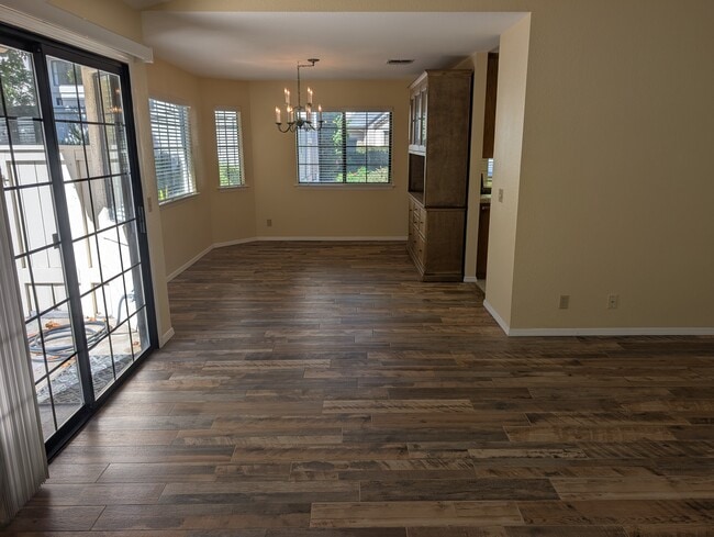 Building Photo - 274 Tempus Cir