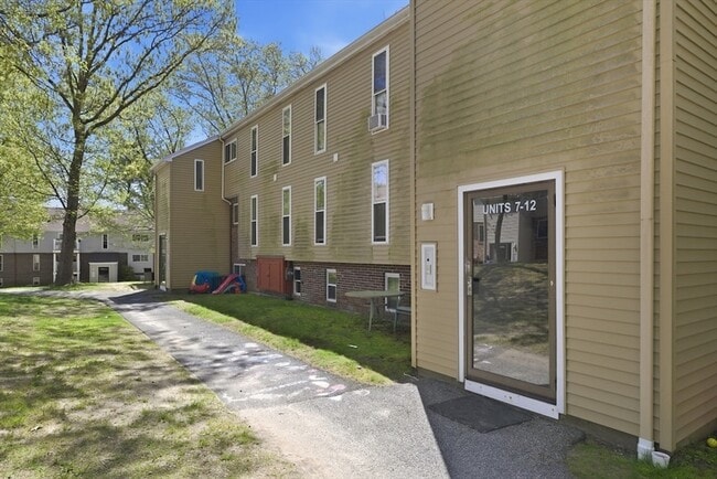 Building Photo - 9 Tideview Path
