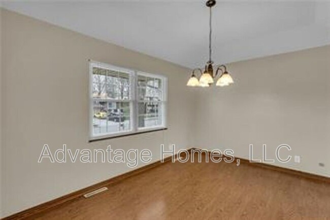 Building Photo - 15908 W Brougham Ct