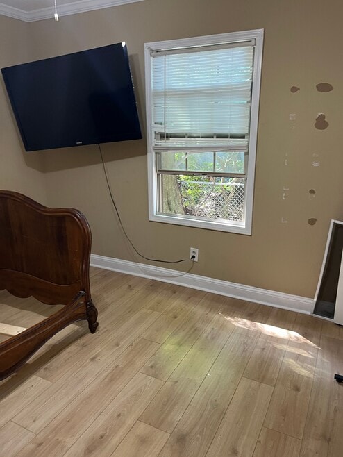 Building Photo - 1045 Ontario St