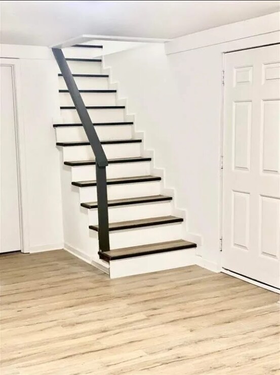 Building Photo - 12 Moore St