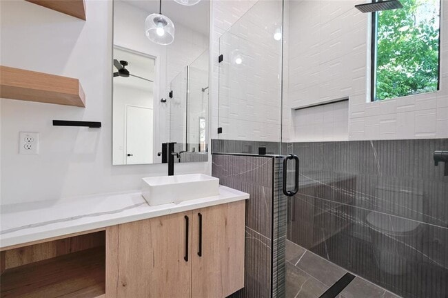 Building Photo - 2706 Stacy Ln