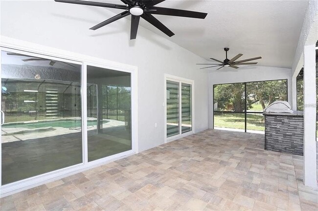 Building Photo - 2913 Eagle Lake Dr