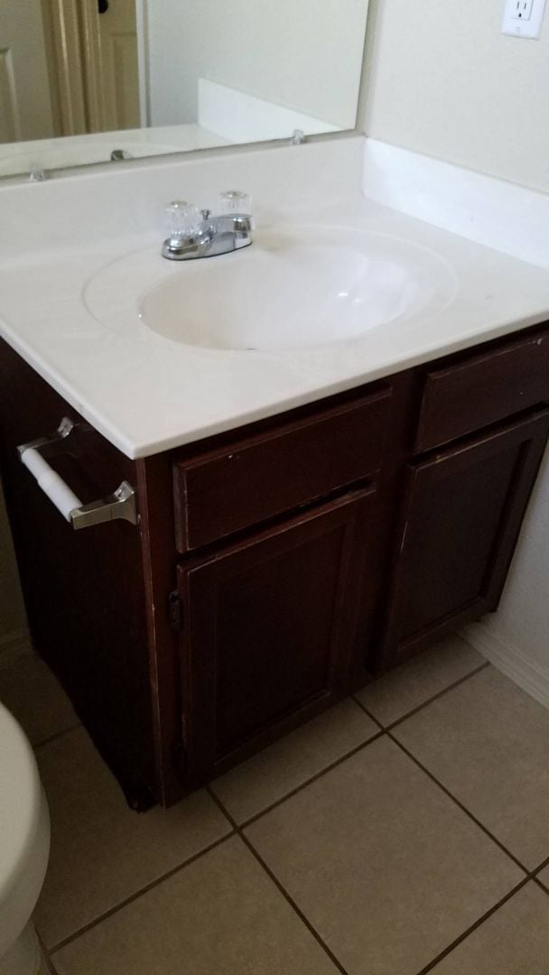 Building Photo - Exceptional 2-Story Eastside Home!