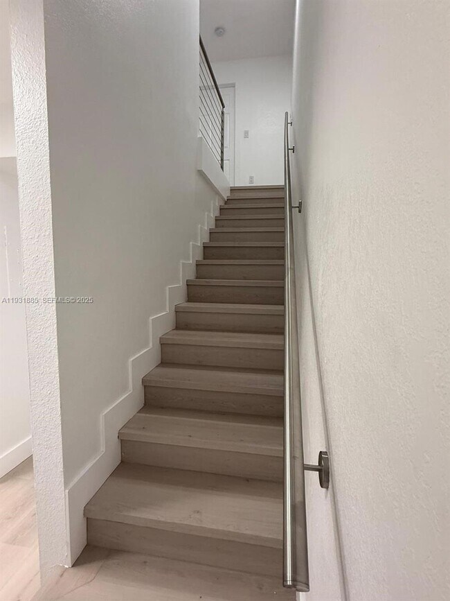 Building Photo - 7835 W 30th Ct