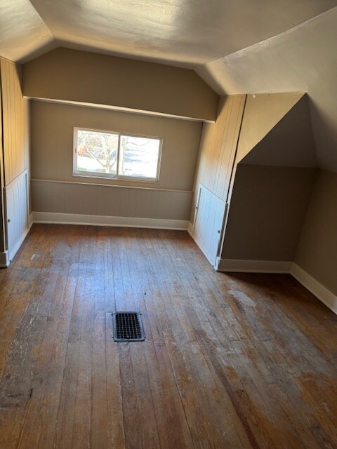 Building Photo - 301 Allen St