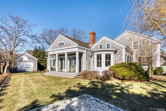 Primary Photo - 1800 Village Ln