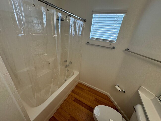 Building Photo - Single Story Home In The Heart Of Summerli...