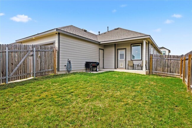 Building Photo - 514 Clearlake Dr