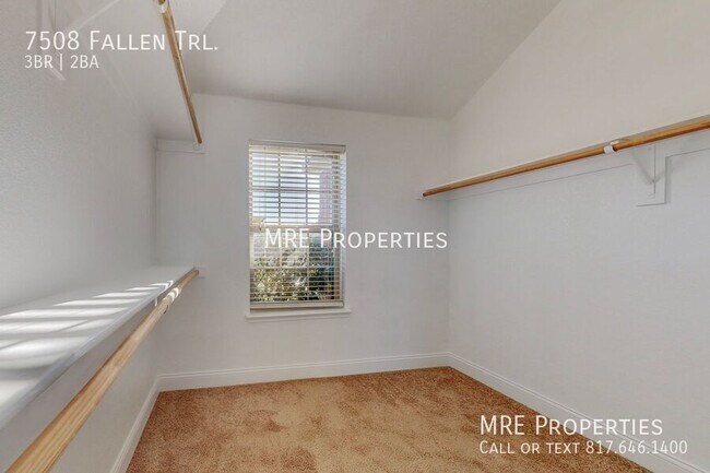 Building Photo - 7508 Fallen Trail