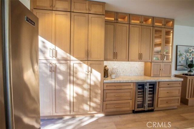 Building Photo - 32052 Via Alicia