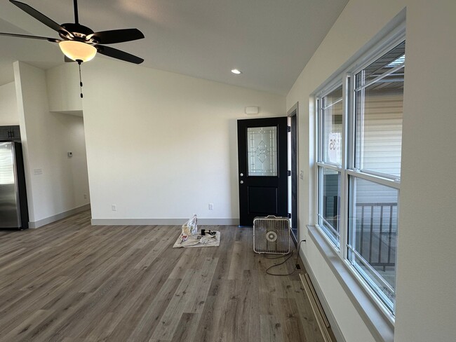 Building Photo - NEW CONSTRUCTION 5 Bed 3 Bath w/ Walk Out Basement Waynesville School District