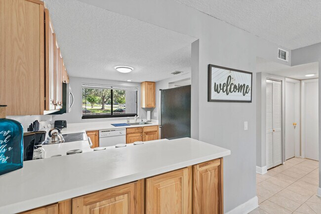 Building Photo - 1054 Lotus Cove Ct