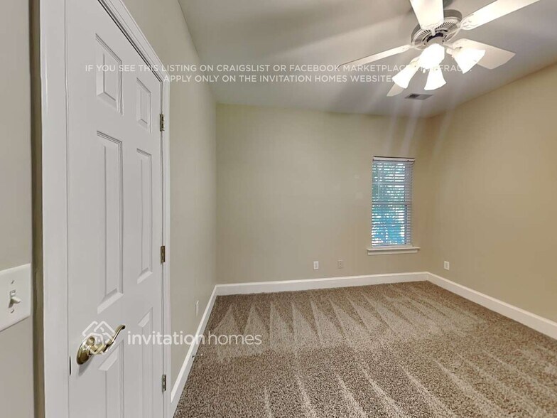 Building Photo - 10305 Waxhaw Hwy