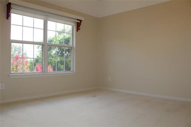 Building Photo - 11000 Breezewood Dr