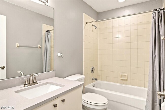 Building Photo - 15417 Bellamar Cir