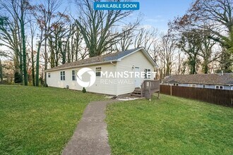 Building Photo - 3 Bedroom Pet-Friendly Home in OAK RIDGE, ...