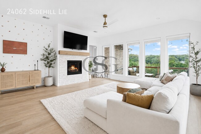 Building Photo - 24062 Sidehill Lie