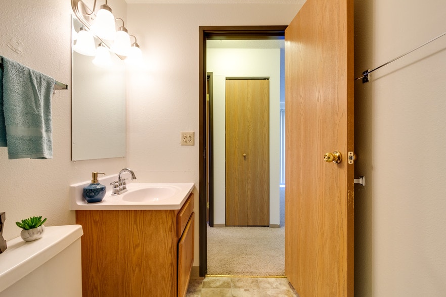 Building Photo - Collective Apartments in North Fargo