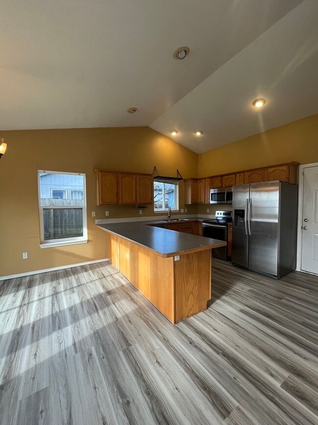 Building Photo - 3-Bedroom 2-Bathroom home in West Eugene