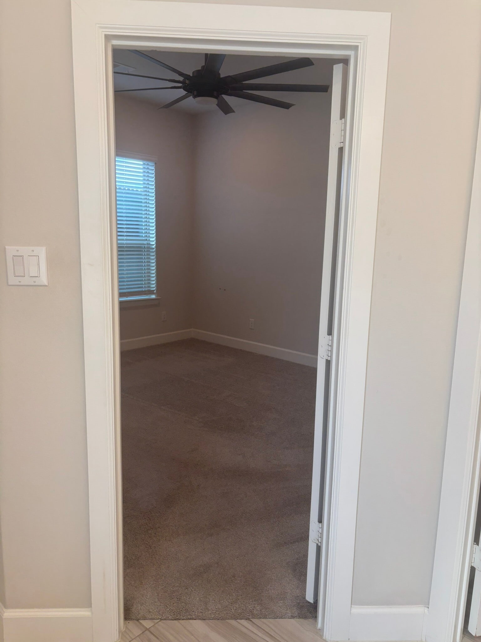 Building Photo - 8625 Spindletop Dr