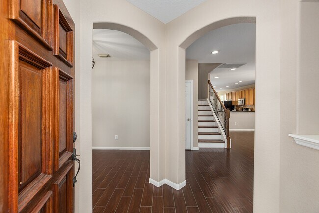 Building Photo - 17255 Mitchell Pass Ln