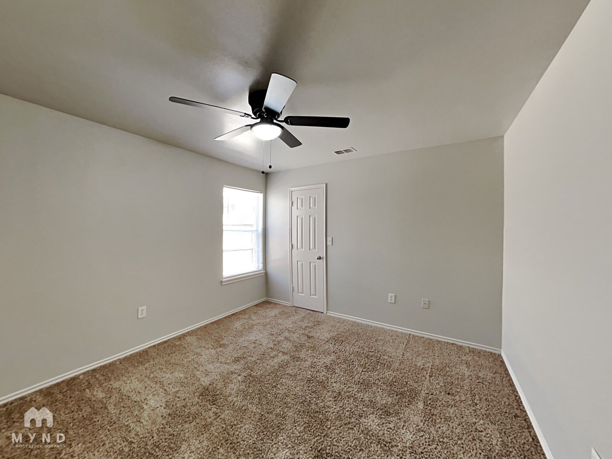 Building Photo - 524 N Brentwood Ave