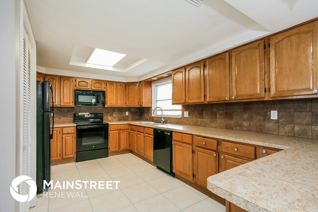 Building Photo - 7021 Moravian Dr