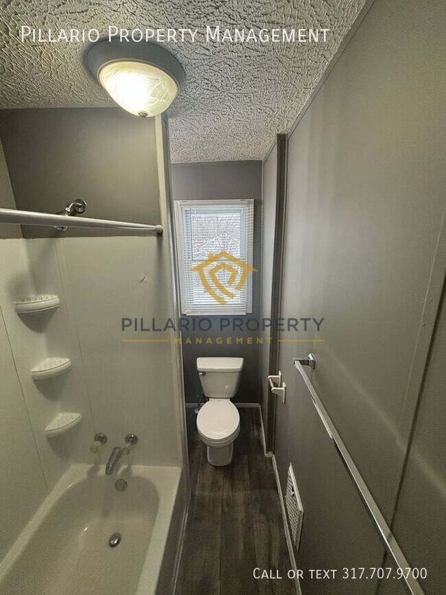 Building Photo - 706 N Bosart Ave