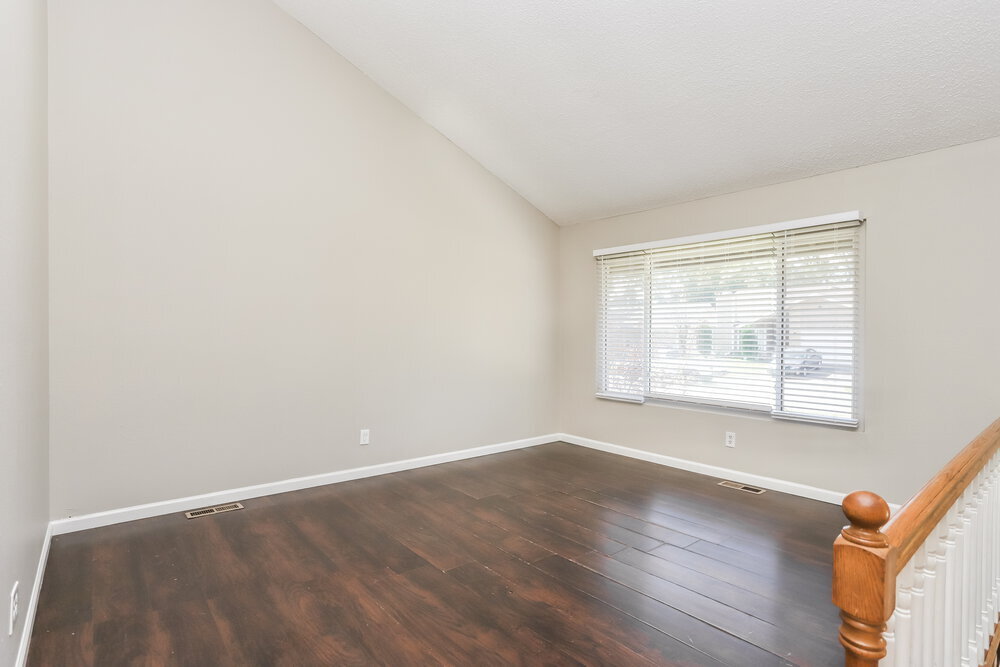 Building Photo - 1690 Woodman Dr