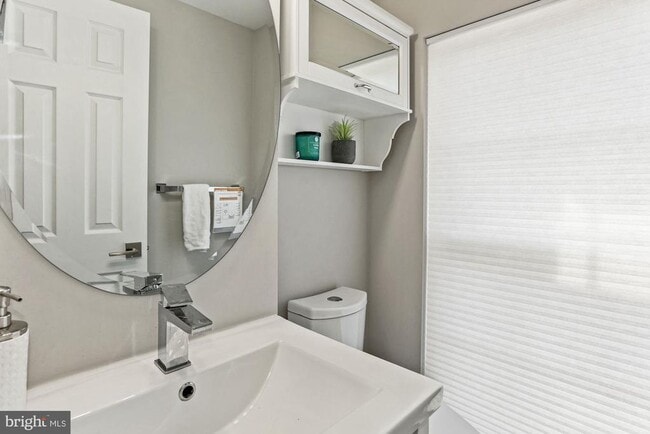 Building Photo - 8078 Sebon Dr