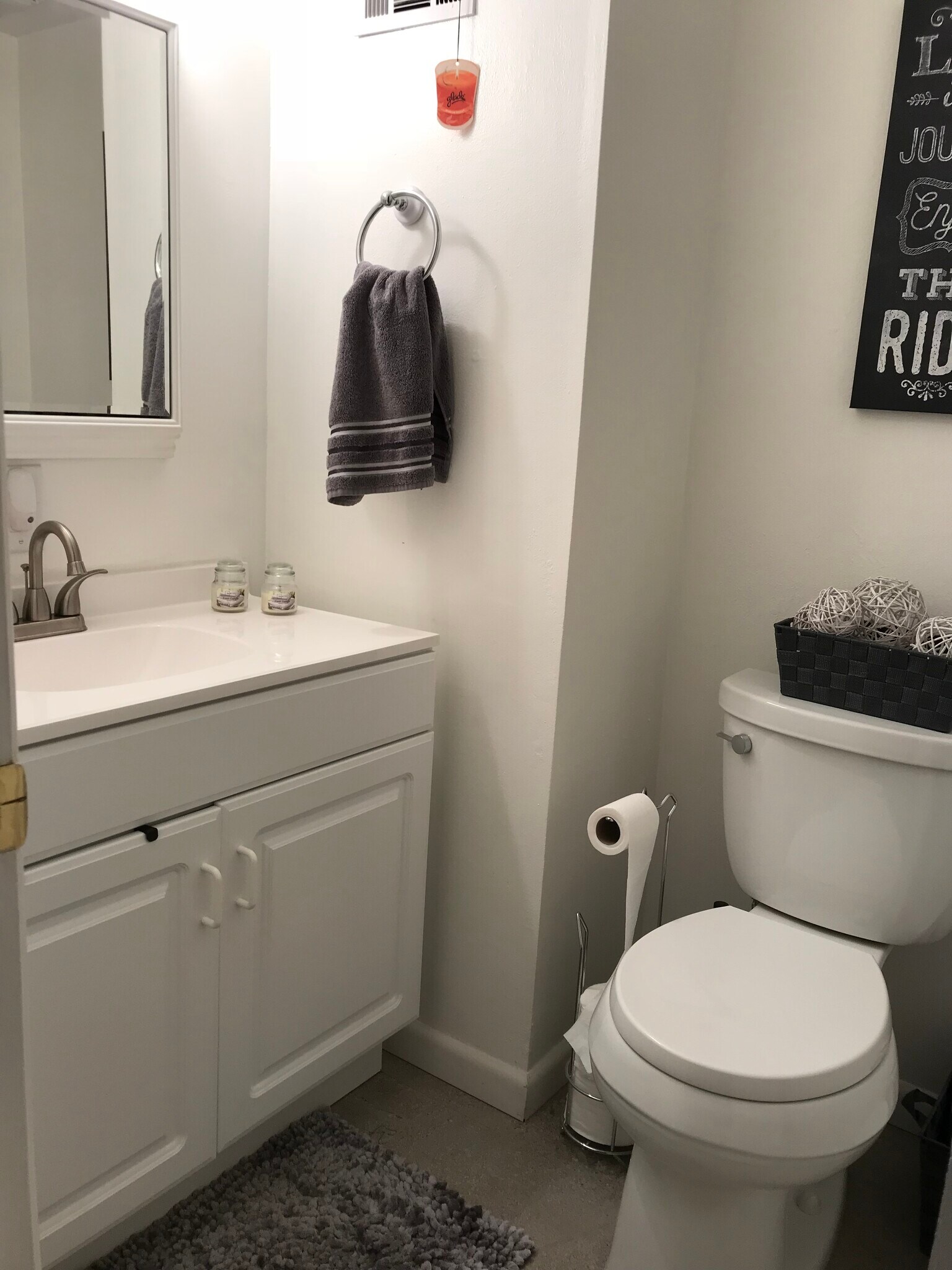 Building Photo - 4511 W La Villa Ln