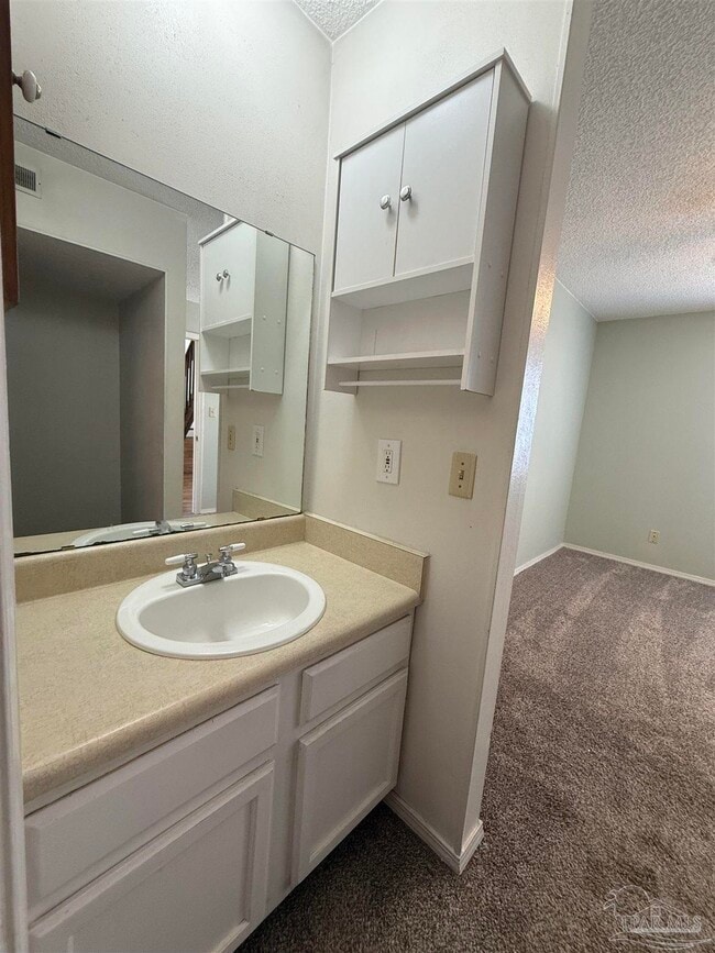 Building Photo - 3004 Cedarwood Village Ln