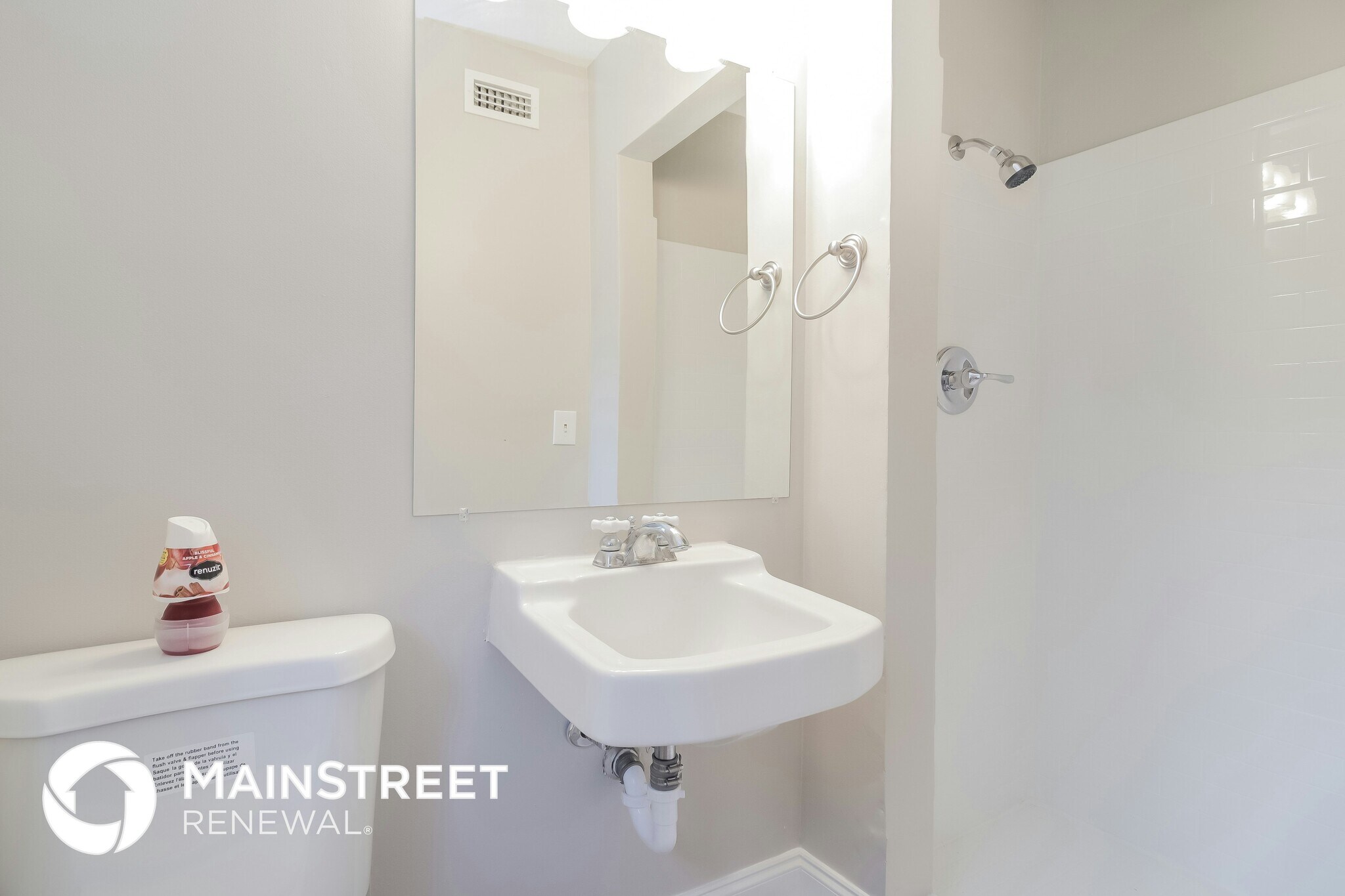 Building Photo - 4304 Kildaire Ave