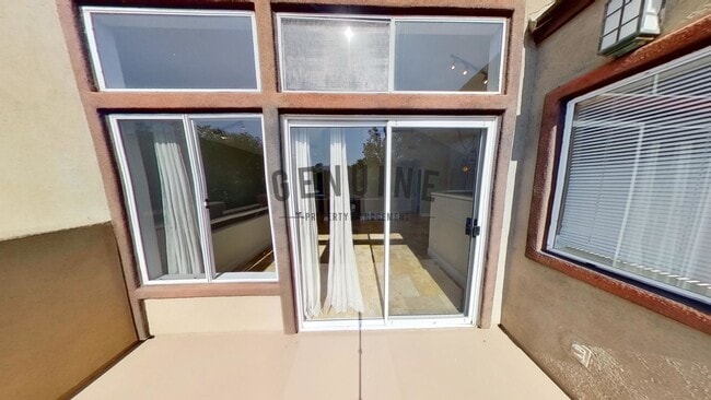 Building Photo - Beautiful 2 Bd 2 Ba Condo at Silvertide Bear Brand