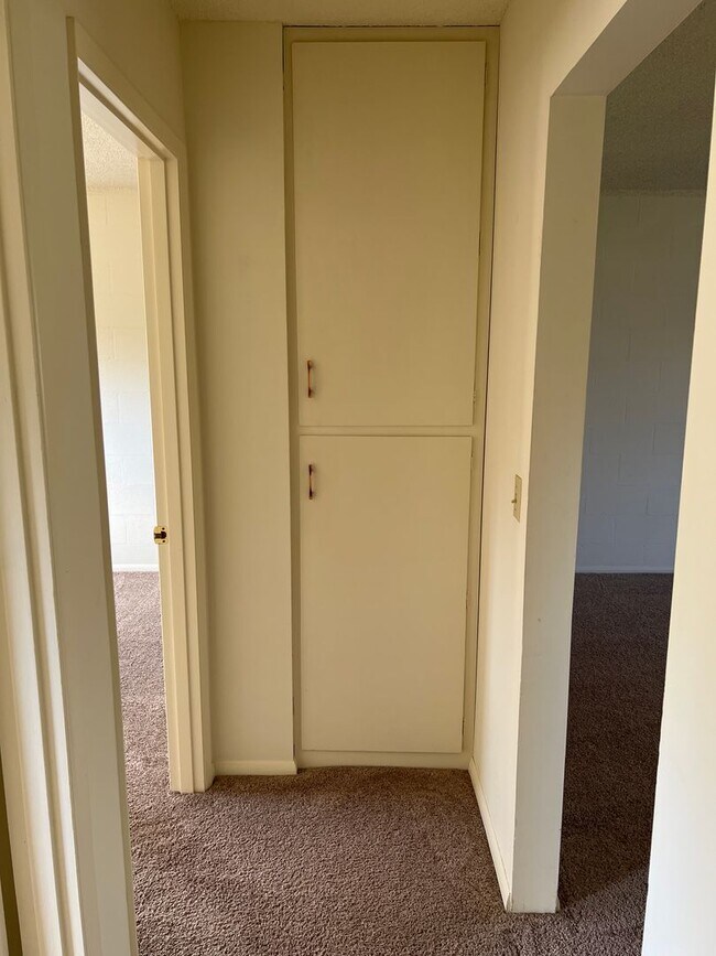 Building Photo - lev107