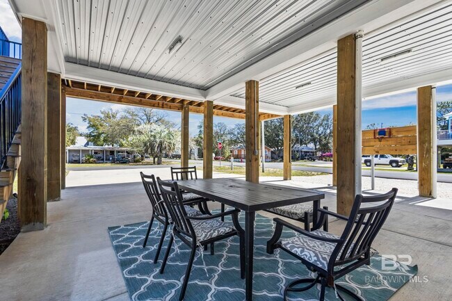 Building Photo - 5665 Armadillo Ave
