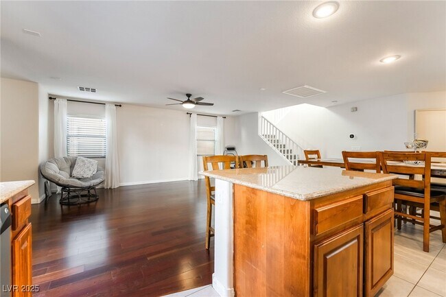 Building Photo - 6496 Chettle House Ln