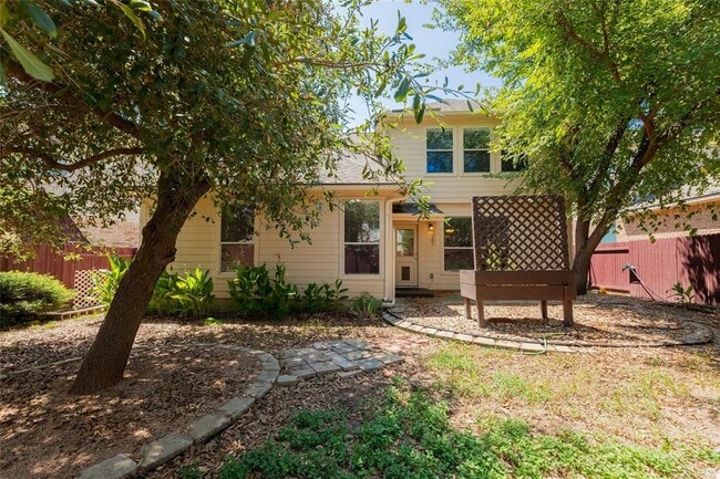 Building Photo - 3720 Pine Needle Cir