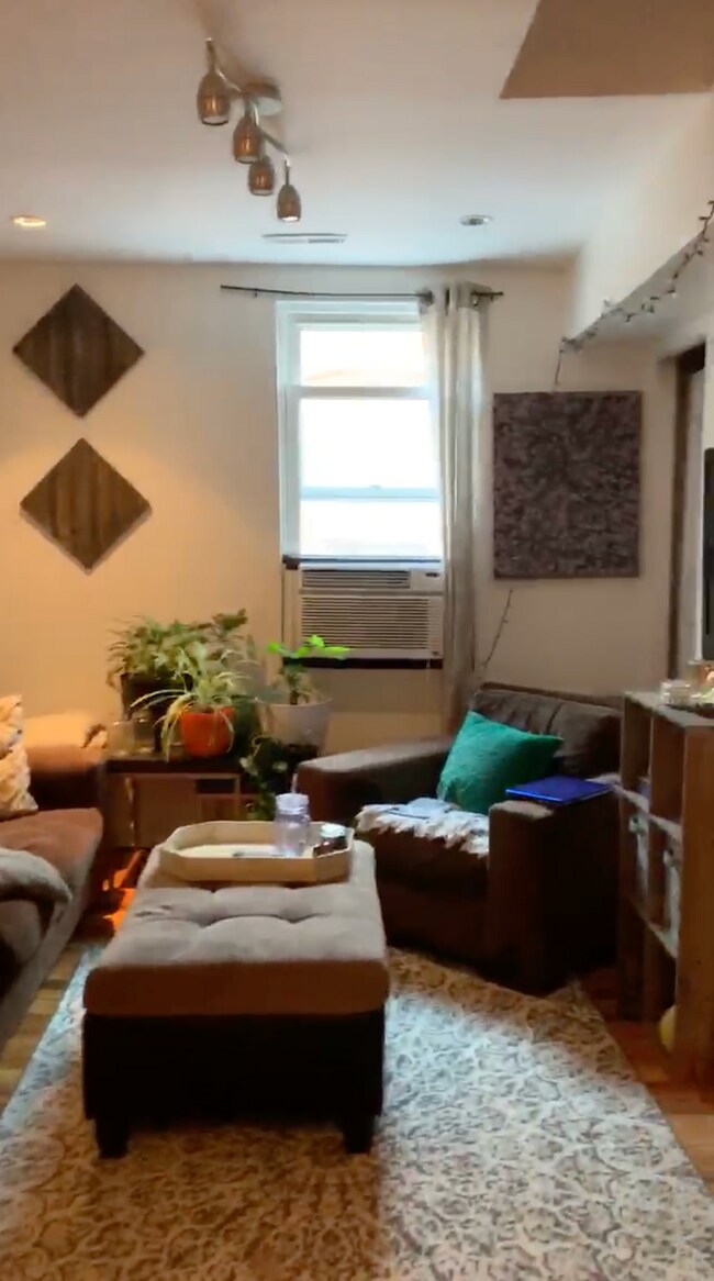 3233 W Pierce Ave 3233 W Pierce Ave Chicago IL 60651 Apartment Finder