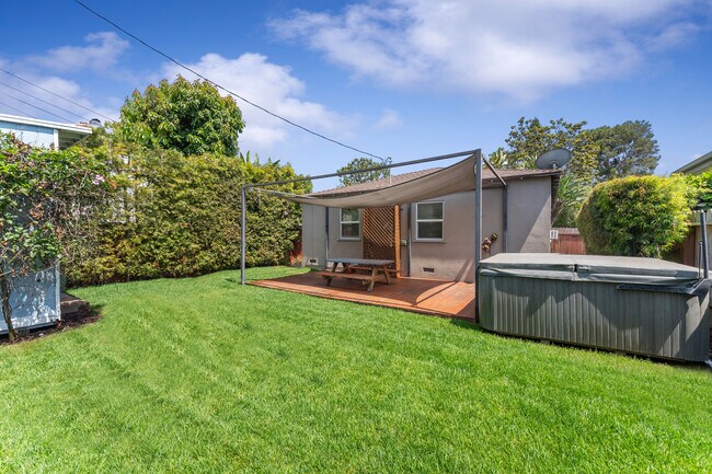 Building Photo - 12935 Greene Ave